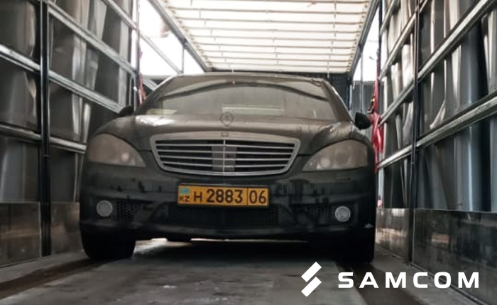 ГК SAMCOM перевезла сразу 2 автомобиля в Атырау одной фурой